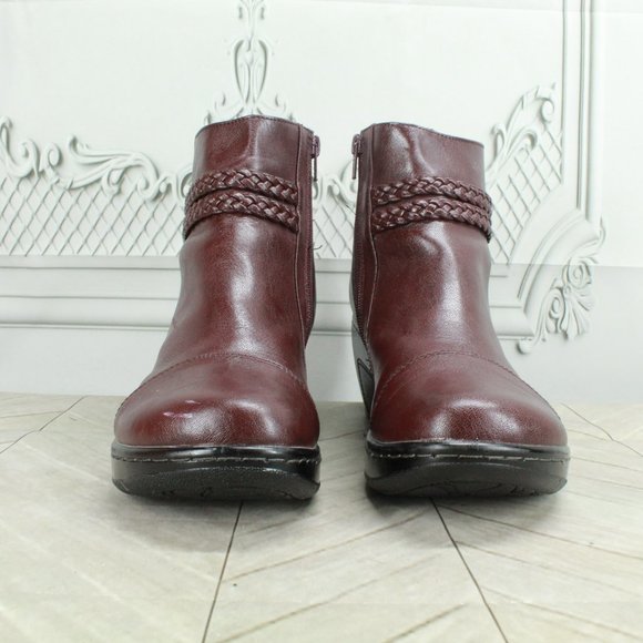 JBU Cabernet Burgundy Leather Side Zip Heeled Ankle Boots Size 10 Medium - Picture 4 of 9